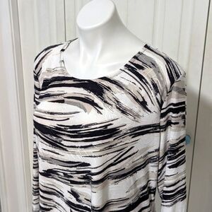 NWOT JM Collection Women's Neutral Tones Brush Stroke Jacquard Top
